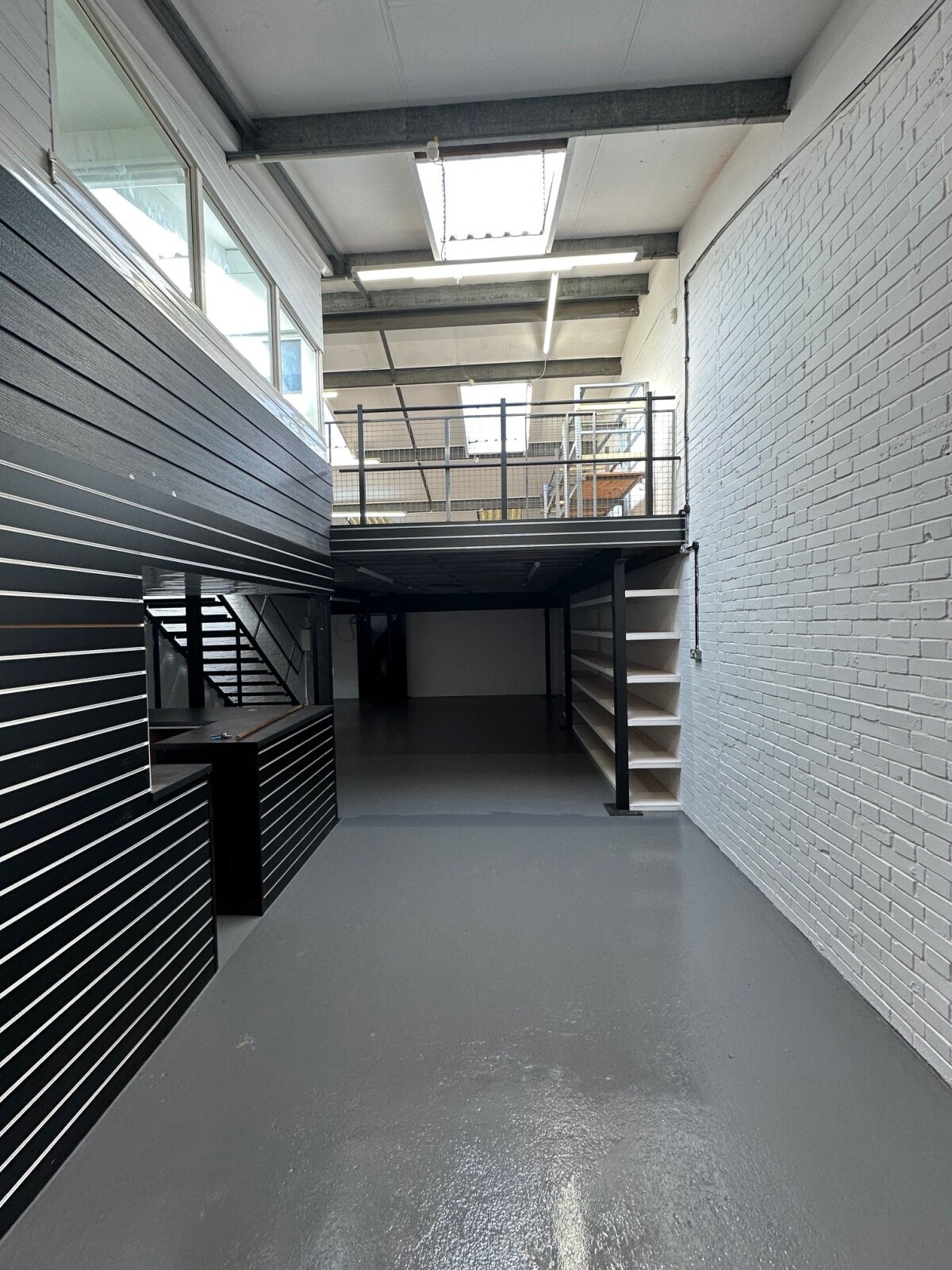 HDO230643 07.jpg