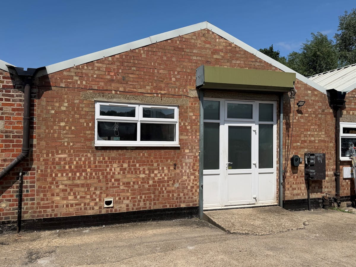 1d8b7c4dcaa0683147c7c88ade1211c6 front elevation.jpg