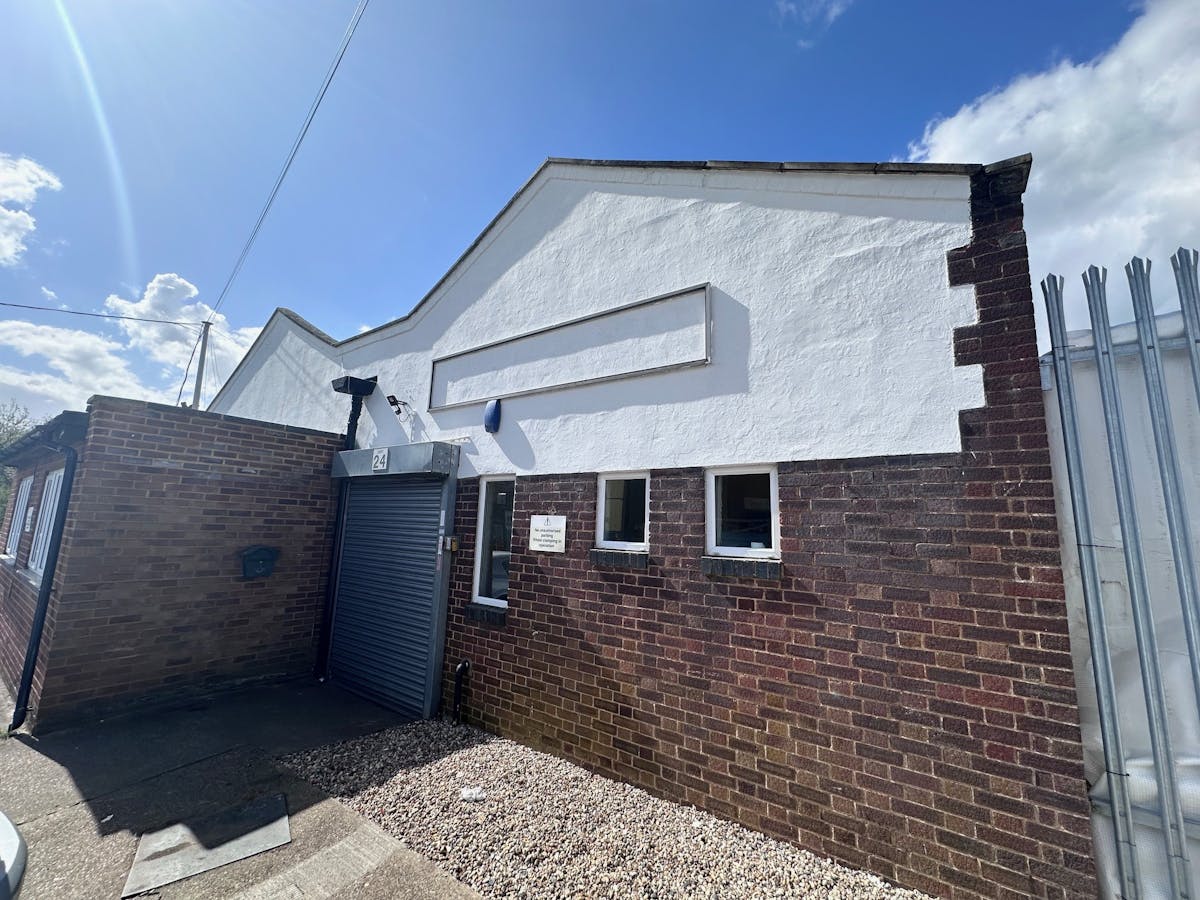 753c4c7c912c33e483aa623ca62b126c unit 24 bates road front elevation.jpg