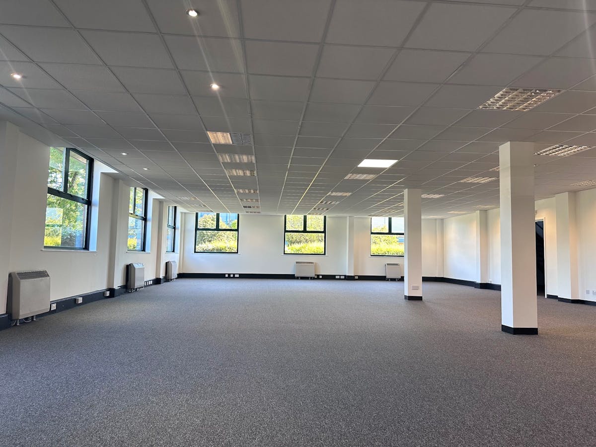 a25544ef19ef6e025f4e0ed098e95b22 gf office.jpg