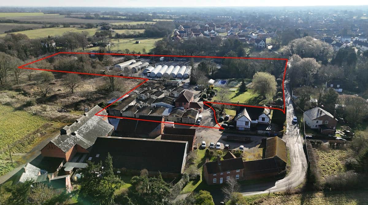 81ddb6c1a4dadfb87e95c9c4f7dc304a site drone shot with red outline.png