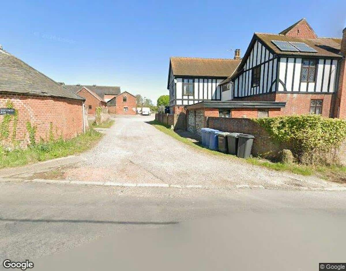 ba2f79be69e65b673ebc0b9f3a283385 street view disposal 426826.jpg